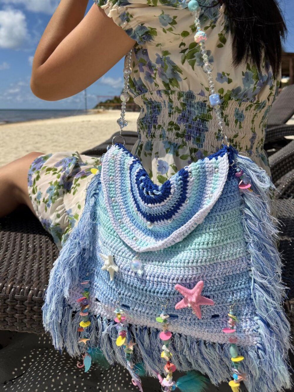 Ocean Breeze Gradient Crochet Beach Bag - Picture 2 of 4
